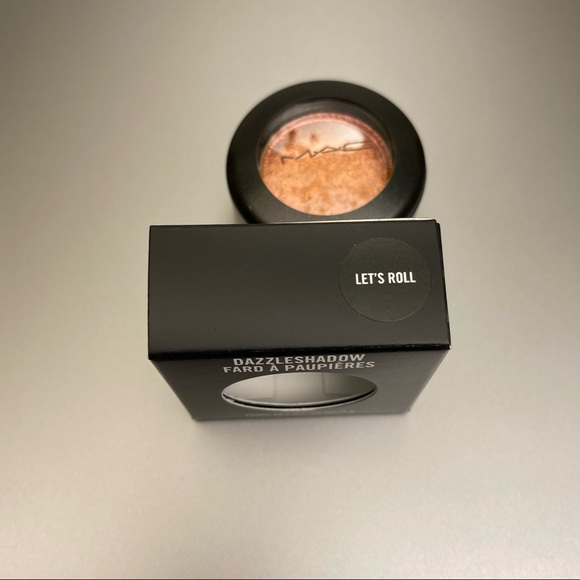 MAC “Let's Roll” Dazzleshadow Eyeshadow - Picture 4 of 10
